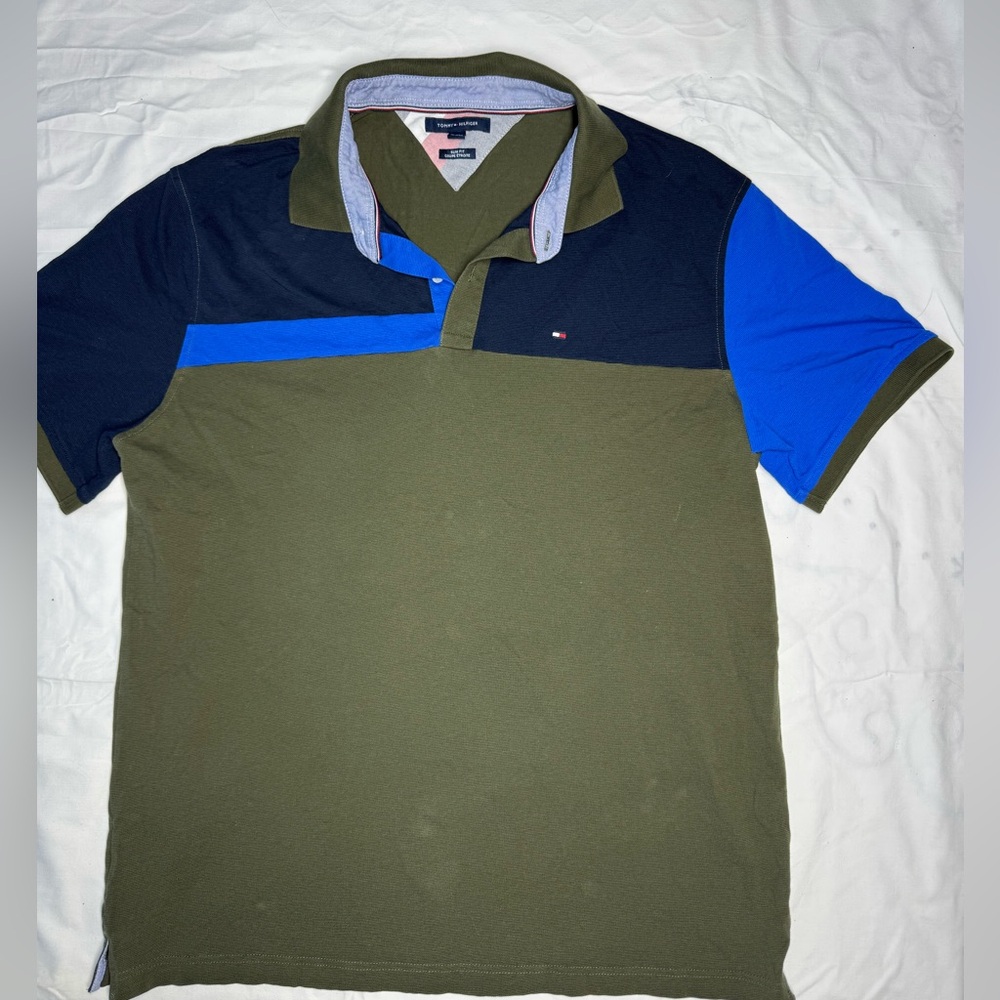 Tommy Hilfiger Men's Colorblock
Polo Shirt - Picture 5 of 8